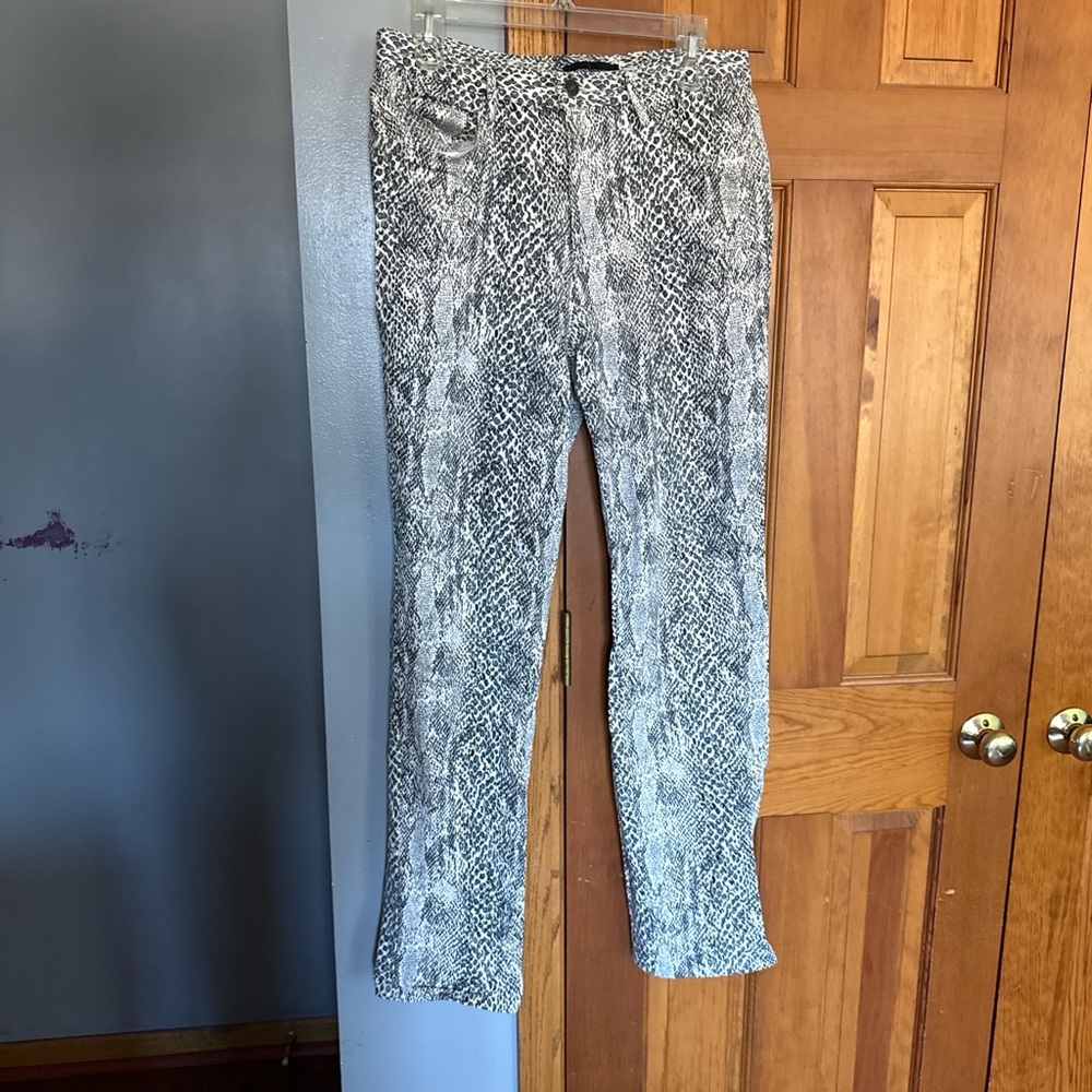 Snake printed pants